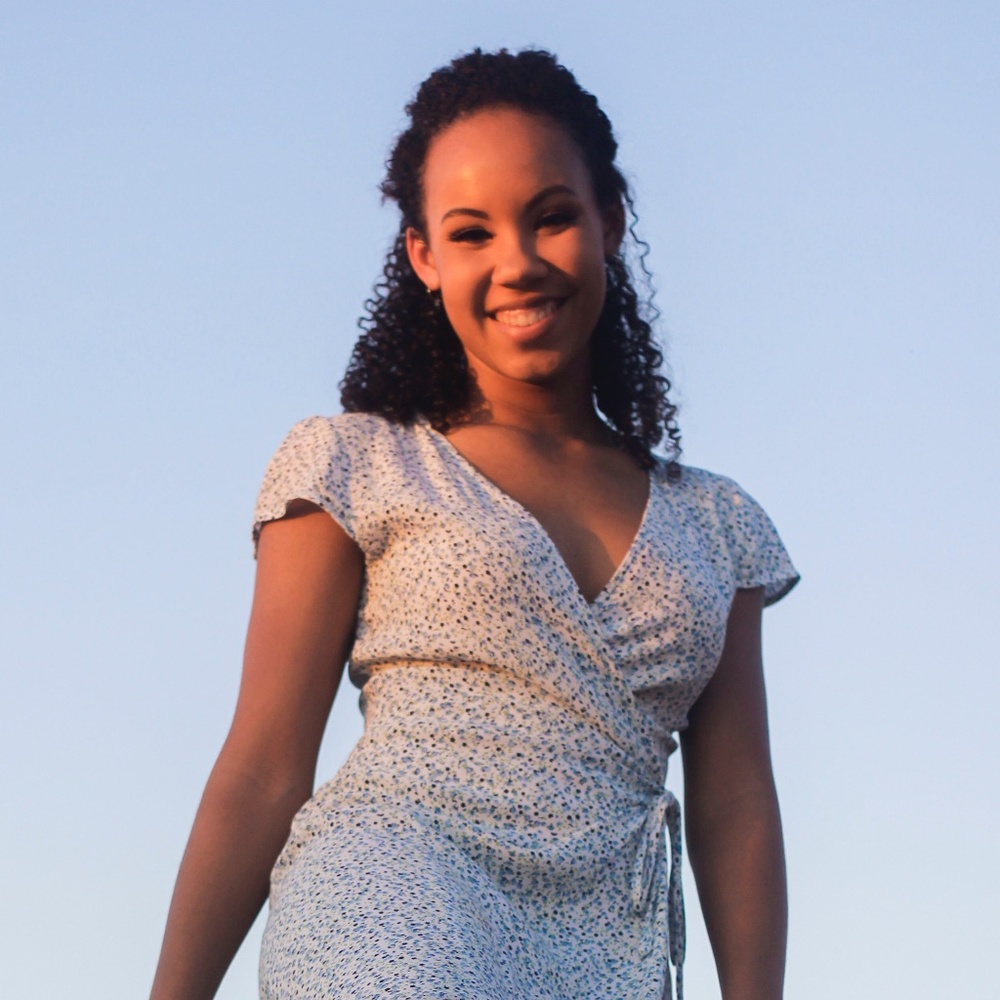 Meet your Posher, Chloe